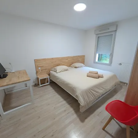 Bel De Standing Rdc, Terrasse, Parking Securise Апартаменты *